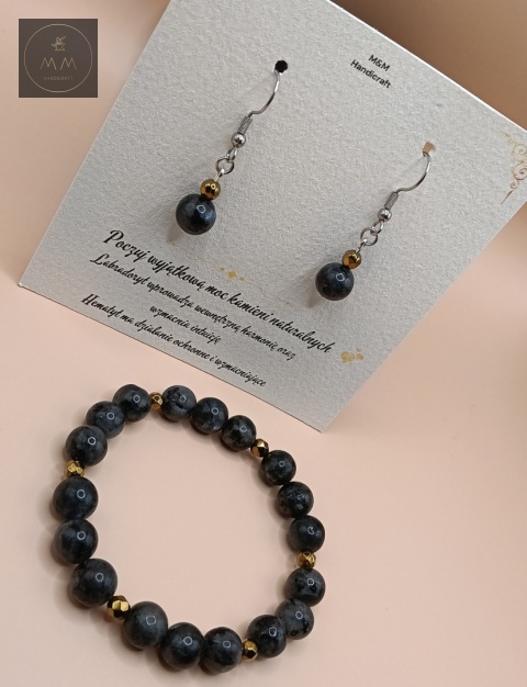 Ekskluzywny zestaw biżuterii handmade – kolczyki i bransoletka z labradorytu i złotego hematytu