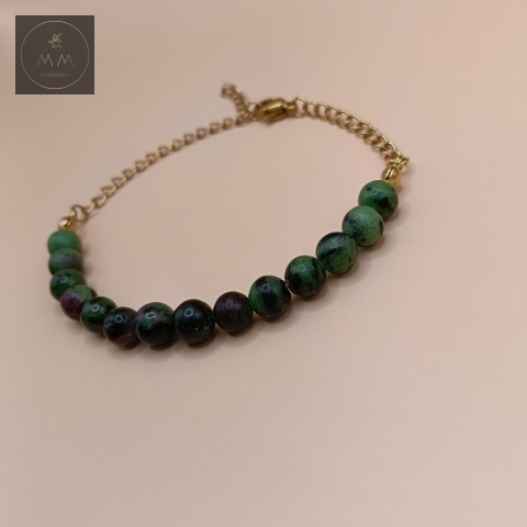 bransoletka-LUNA-kamienie-naturalne-zoisyt-z-rubinem-stal-chirurgiczna-handmade-bokiem