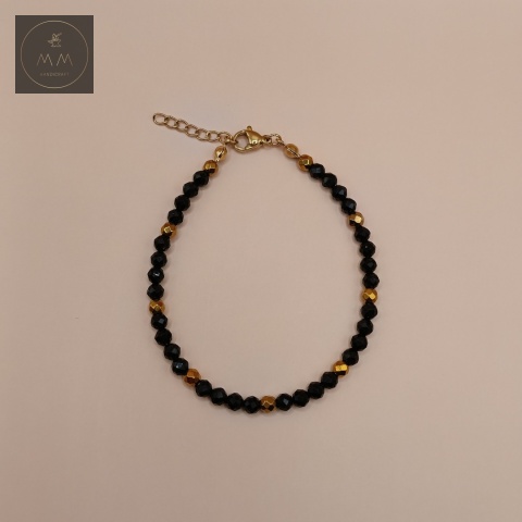 bransoletka-z-czarnego-turmalinu-i-hematytu-z-kamieni-naturalnych-handmade-rzut-z-góry