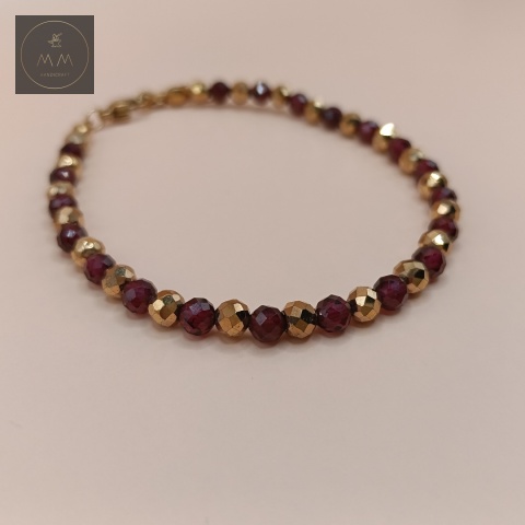bransoletka-z-kamieni-naturalnych-granat-i-hematyt-handmade-zbliżenie