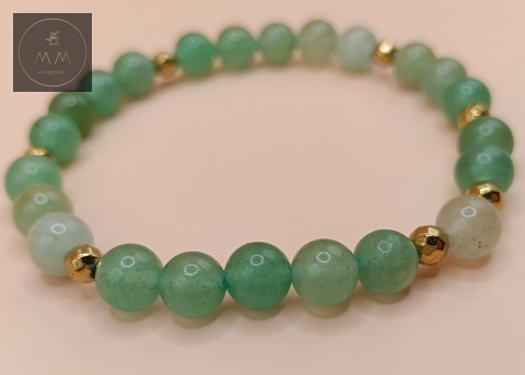 bransoletka-z-kamieni-naturalnych-awenturyn-zielony-i-hematyt-handmade-zbliżenie-na-kamienie-rzut-z-góry
