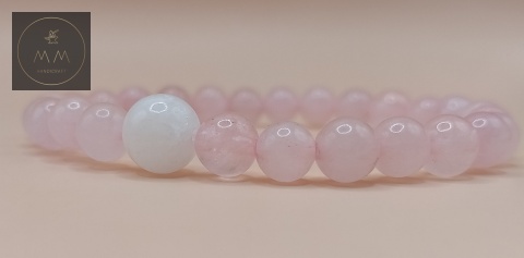 bransoletka-z-kamieni-naturalnych-kwarc-różowy-i-jadeit-mashan-handmade-zbliżenie-na-kamienie