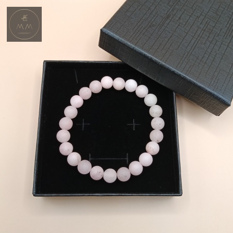 bransoletka-z-kamieni-naturalnych-kwarc-różowy-matowy-handmade-w-ozdobnym-pudełku