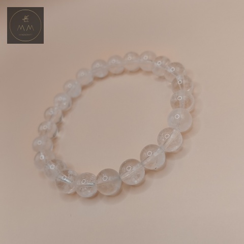 bransoletka-z-kamieni-naturalnych-kryształ-górski-8-mm-handmade-zbliżenie