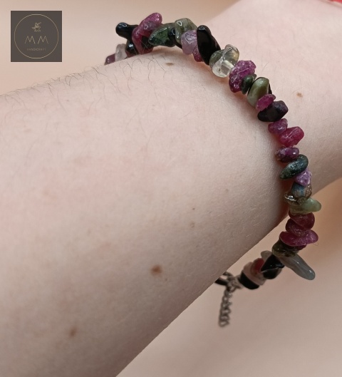 bransoletka-z-kamieni-naturalnych-turmalin-multicolor-handmade-na-nadgarstku