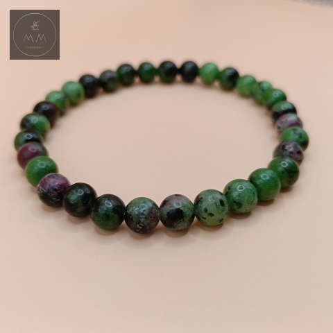 bransoletka-z-kamieni-naturalnych-zoisyt-z-rubinem-handmade