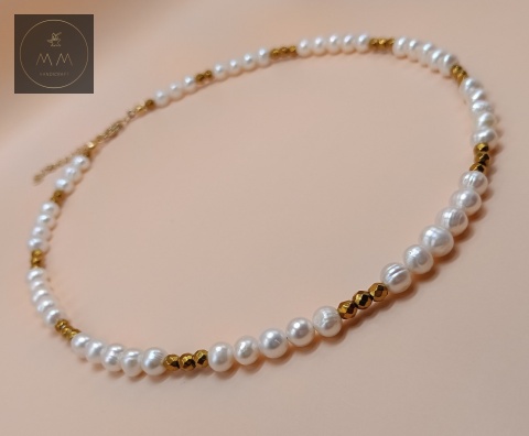 naszyjnik-z-pereł-naturalnych-i-kamieni-naturalnych-złoty-hematyt-handmade-strona-lewa