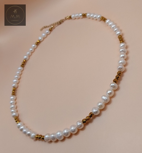 naszyjnik-z-pereł-naturalnych-i-kamieni-naturalnych-złoty-hematyt-handmade-strona-prawa