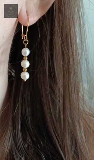 Eleganckie kolczyki z pereł naturalnych i hematytu złotego - biżuteria handmade