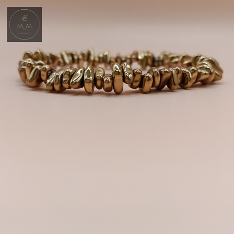 bransoletka-z-kamieni-naturalnych-hematyt-sieczka-handmade-zbliżenie-na-kamienie