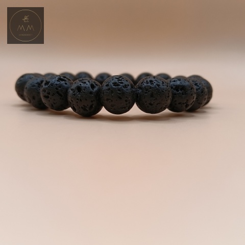 męska-bransoletka-z-kamieni-naturalnych-lawa-wulkaniczna-handmade-zbliżenie-na-kamienie