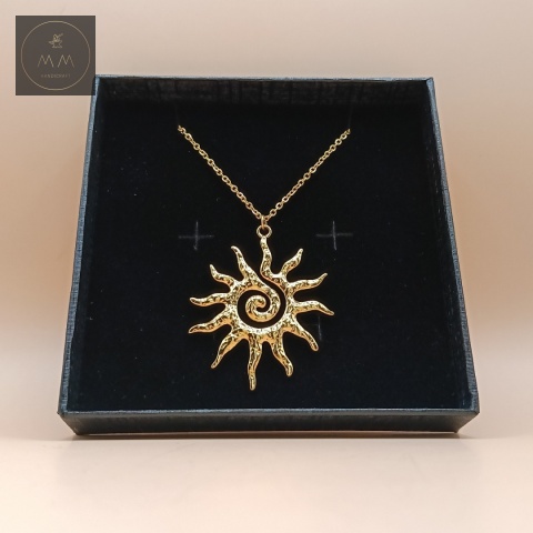 naszyjnik-słońce-stal-chirurgiczna-handmade-zbliżenie