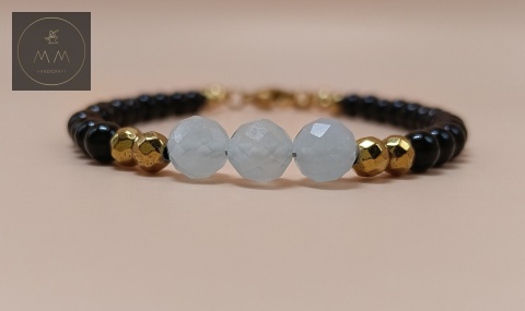 bransoletka-na-zapięcie-z-onyksu-hematytu-i-akwamarynu-handmade-zbliżenie