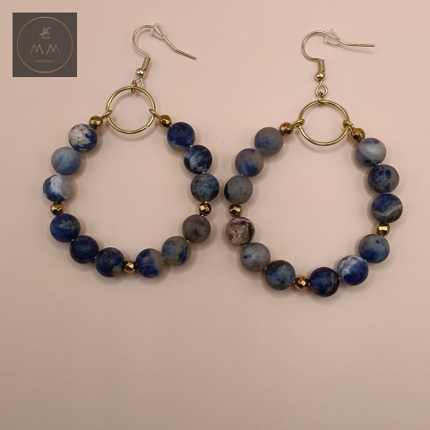 kolczyki-z-kamieni-naturalnych-sodalit-i-hematyt-handmade-rzut-z-góry