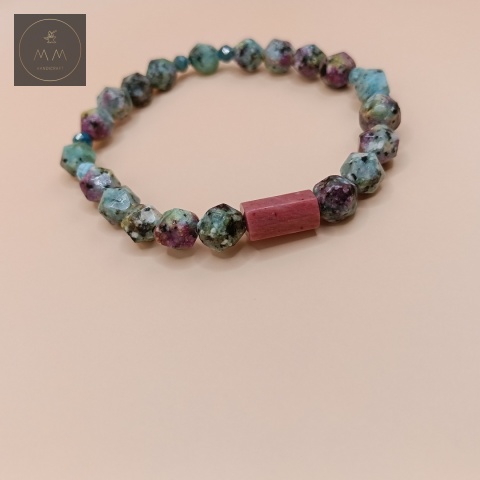bransoletka-z-kamieni-naturalnych-jaspis-apatyt-i-rodonit-handmade-zbliżenie