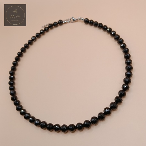 choker-z-kamieni-naturalnych-czarny-turmalin-disco-handmade-zbliżenie