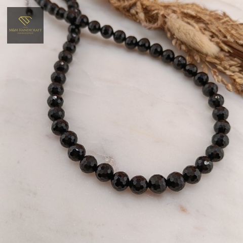 choker-z-kamieni-naturalnych-czarny-turmalin-disco-handmade-zbliżenie