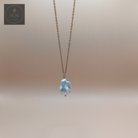 naszyjnik-z-perły-barokowej-i-stali-chirurgicznej-handmade-zbliżenie