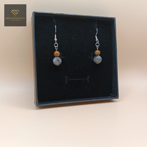 kolczyki-z-kamieni-naturalnych-tygrysie-oko-i-labradoryt-bigle-stal-chirurgiczna-handmade