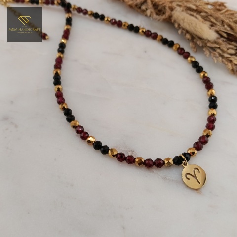 naszyjnik-dla-Barana-z-kamieni-naturalnych-granat-turmalin-hematyt-handmade-zbliżenie