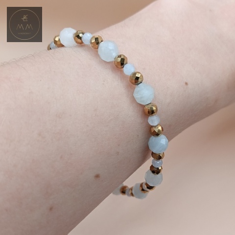 bransoletka-z-kamieni-naturalnych-akwamaryn-i-hematyt-handmade-na-nadgarstku