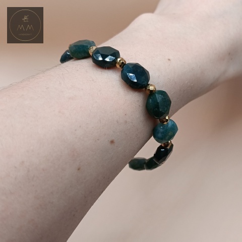 bransoletka-z-kamieni-naturalnych-agat-mszysty-i-hematyt-handmade-na-nadgarstku
