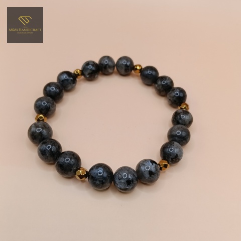 bransoletka-z-kamieni-naturalnych-labradoryt-handmade-zbliżenie