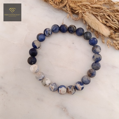 bransoletka-z-kamieni-naturalnych-sodalit-handmade-rzut-z-góry