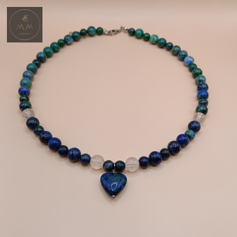 naszyjnik-z-kamieni-naturalnych-azuryt-i-kryształ-górski-handmade-zbliżenie