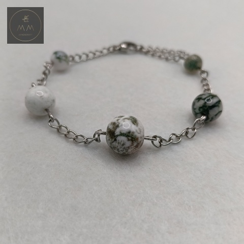 bransoletka-z-kamieni-naturalnych-agat-mszysty-i-stali-chirurgicznej-handmade-zbliżenie-na-kamienie