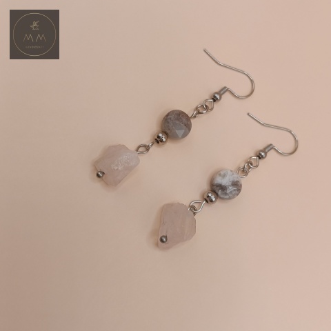 kolczyki-z-kamieni-naturalnych-kwarc-różowy-jadeit-brązowy-handmade-zbliżenie