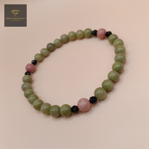 bransoletka-z-kamieni-naturalnych-jaspis-matcha-rodonit-i-turmalin-handmade-zbliżenie