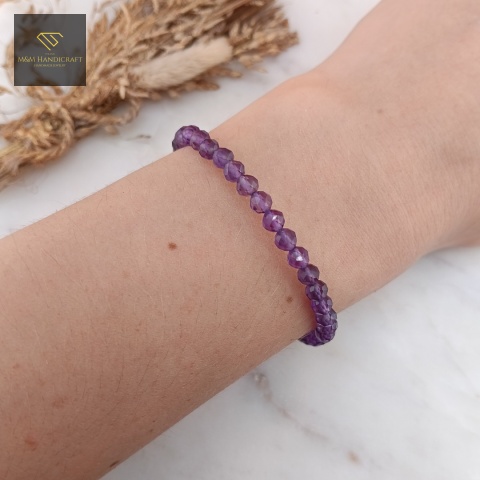 zestaw-biżuterii-ukojenie-z-kamieni-naturalnych-ametyst-handmade-bransoletka-na-nadgarstku