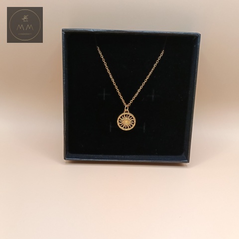 naszyjnik-z-małym-słońcem-stal-chirurgiczna-handmade-w-ozdobnym-pudełku