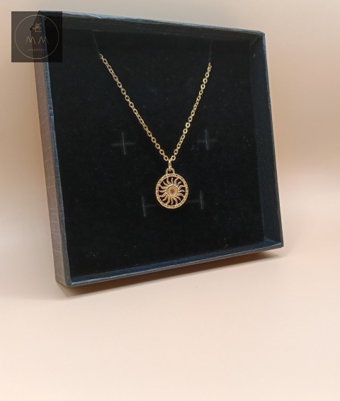 naszyjnik-z-małym-słońcem-stal-chirurgiczna-handmade