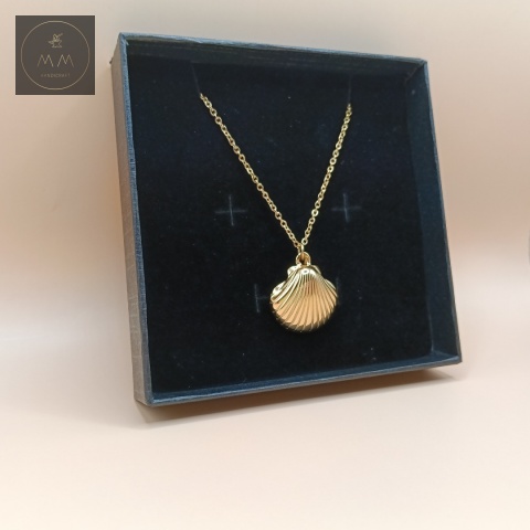 naszyjnik-z-muszelką-stal-chirurgiczna-handmade