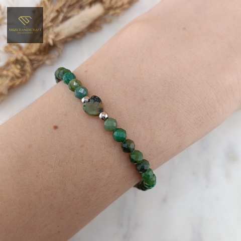 bransoletka-SERCE-AFRYKI-z-kamieni-naturalnych-jadeit-i-turkus-afrykański-handmade-na-nadgarstku