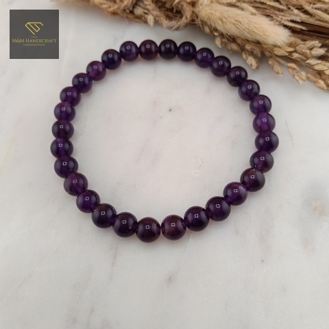 bransoletka-z-kamieni-naturalnych-ametyst-handmade-zbliżenie