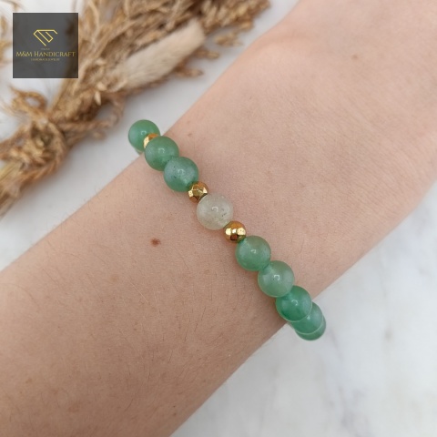 bransoletka-z-kamieni-naturalnych-awenturyn-zielony-i-hematyt-handmade-na-nadgarstku