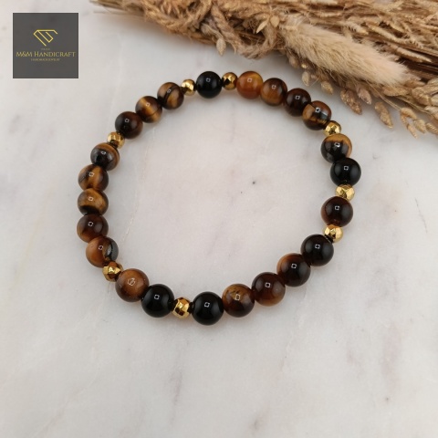 bransoletka-z-kamieni-naturalnych-tygrysie-oko-onyks-hematyt-handmade-zbliżenie-na-kamienie