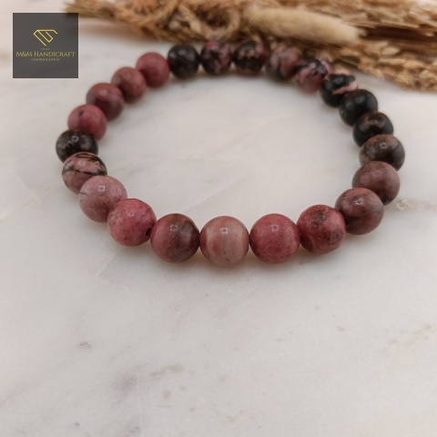 bransoletka-z-kamieni-naturalnych-rodonit-handmade-zbliżenie