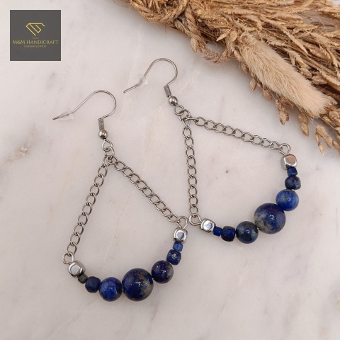 kolczyki-Tajemnica-Nieboskłonu-z-kamieni-naturalnych-lapis-lazuli-hematyt-handmade-rzut-z-góry