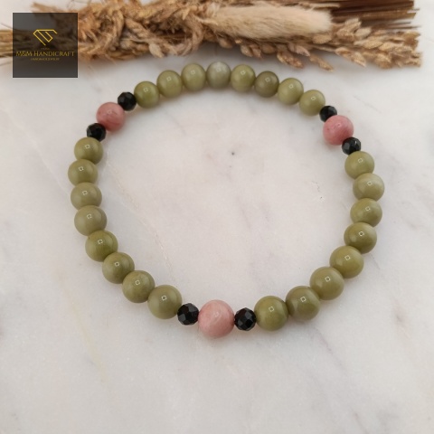 bransoletka-z-kamieni-naturalnych-jaspis-matcha-rodonit-i-turmalin-handmade-zbliżenie