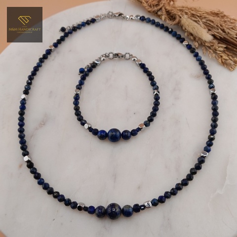 zestaw-biżuterii-Tajemnica-Nieboskłonu-z-kamieni-naturalnych-lapis-lazuli-hematyt-handmade-zbliżenie